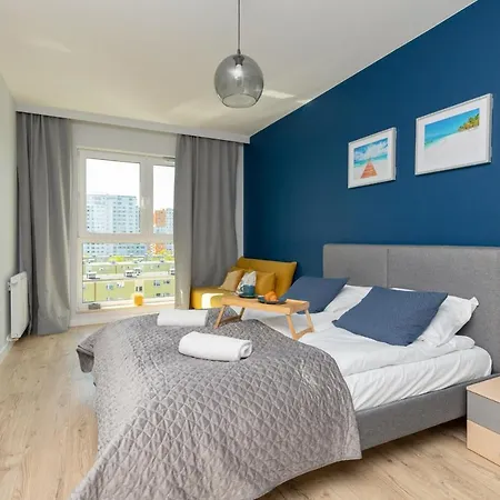 Apartment Sea Waves With Park View By Renters *