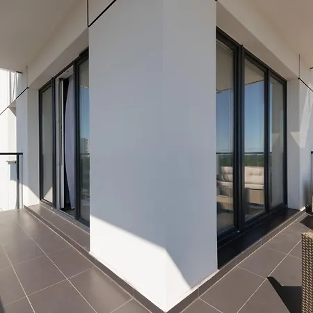 Sea Waves With Park View By Renters * Gdansk