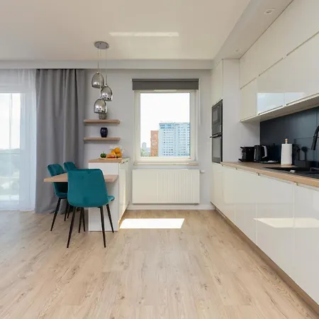 Sea Waves With Park View By Renters Danzica