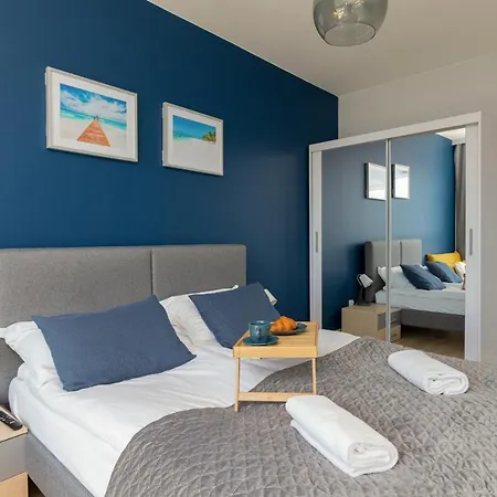 Sea Waves With Park View By Renters * Gdańsk