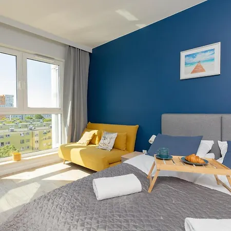 Apartment Sea Waves With Park View By Renters