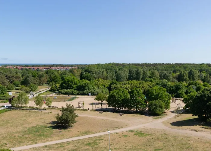 Sea Waves With Park View By Renters * Gdansk
