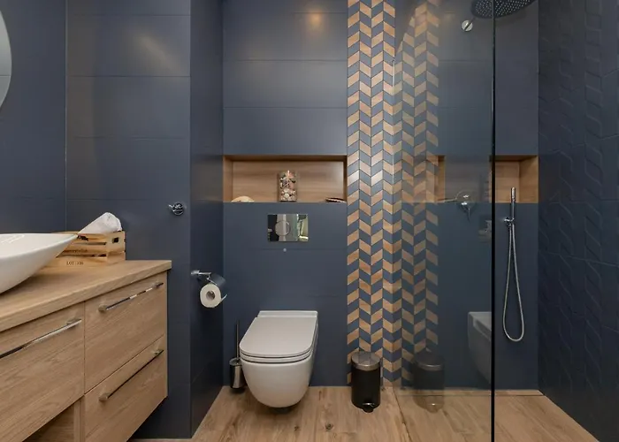 Sea Waves With Park View By Renters Apartmán *